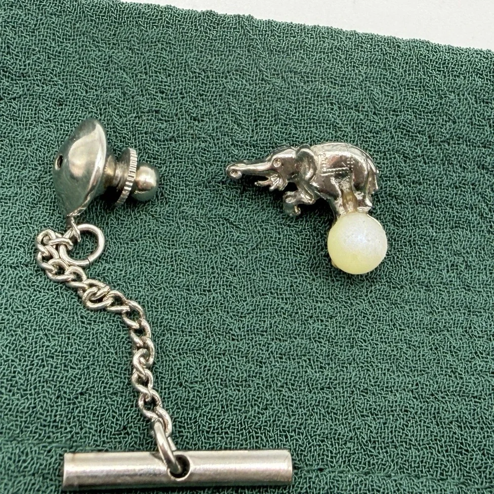 Vintage Elephant Tie Pin Tack Silver Tone Circus Ball Animal Tiny Men's Jewelry
